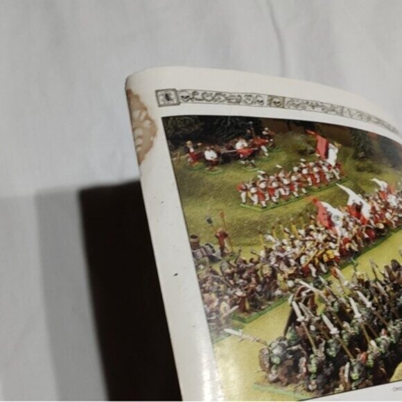 Warhammer The Game of Fantasy Battles 2002 Core Rule Book - Picture 9 of 11